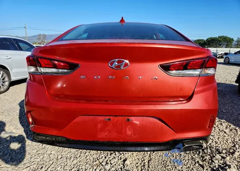 2019 Hyundai Sonata Limited z USA, uszkodzony, nr VIN 5NPE34AF8KH821179